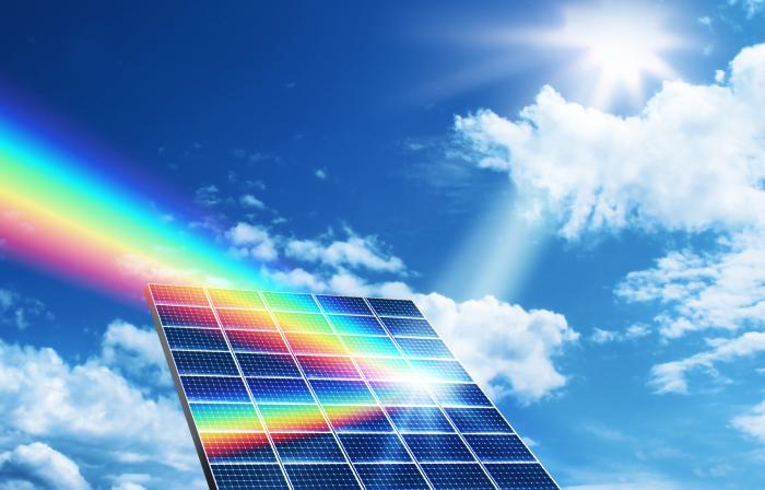 panneau photovoltaïque sous le soleil
